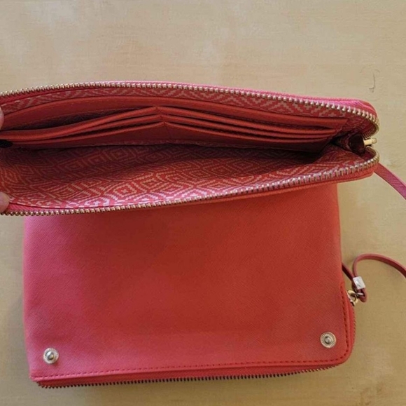 Stella & Dot Coral clutch - Picture 3 of 4